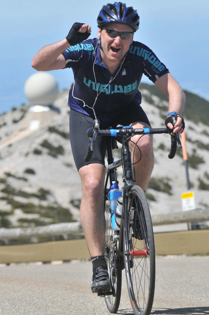 Cycliste escalafant le Ventoux