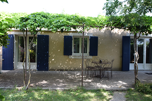 Vue du salon d'été de la Chambre d'hôtes